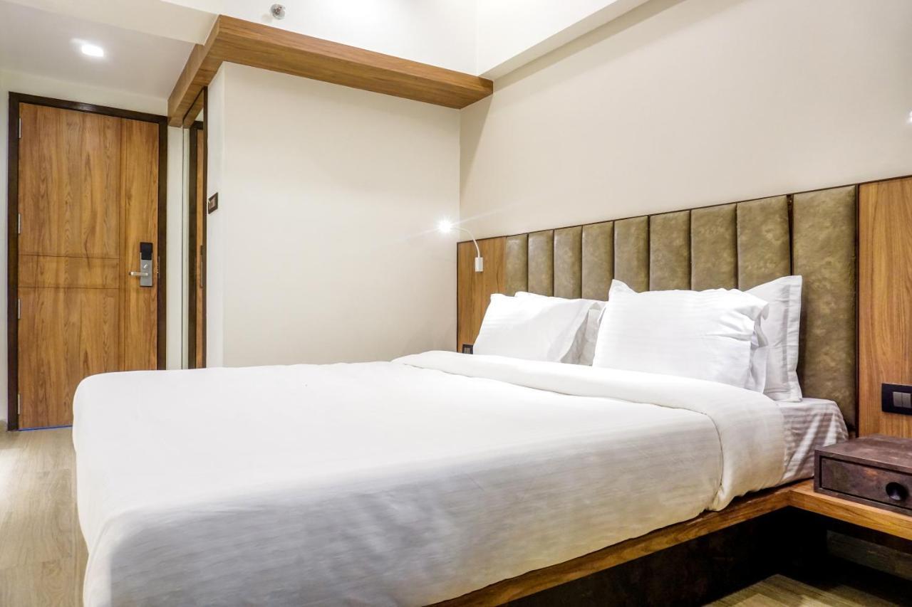 מומביי Hotel Olten מראה חיצוני תמונה