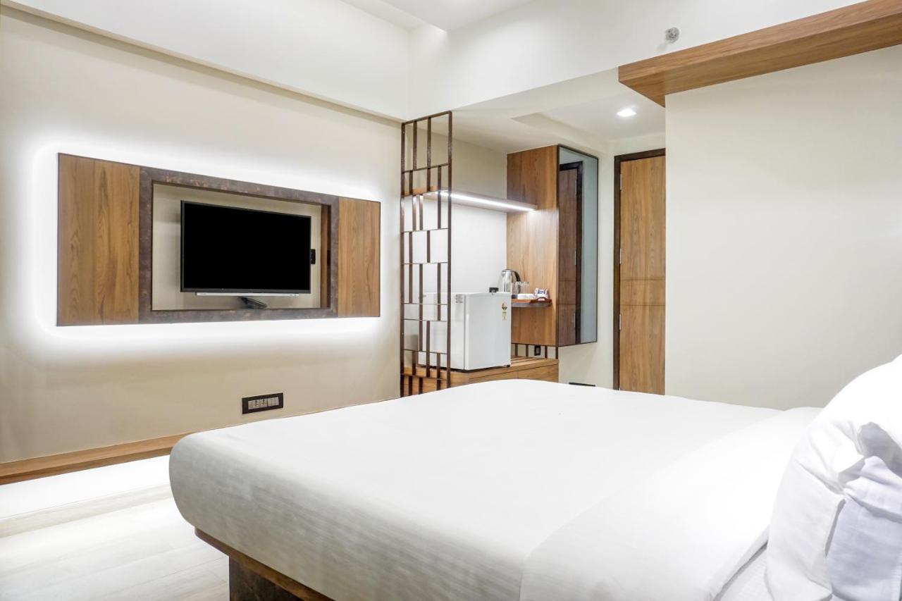 מומביי Hotel Olten מראה חיצוני תמונה