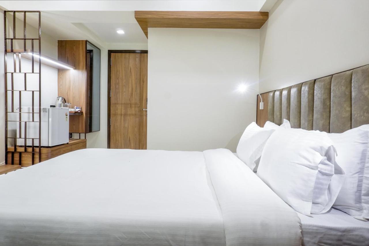 מומביי Hotel Olten מראה חיצוני תמונה