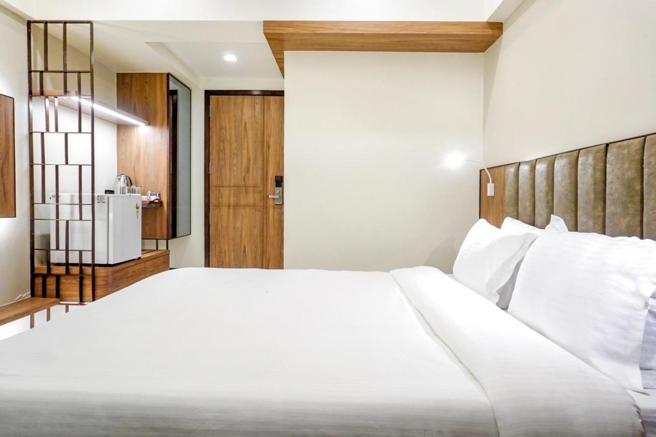 מומביי Hotel Olten מראה חיצוני תמונה